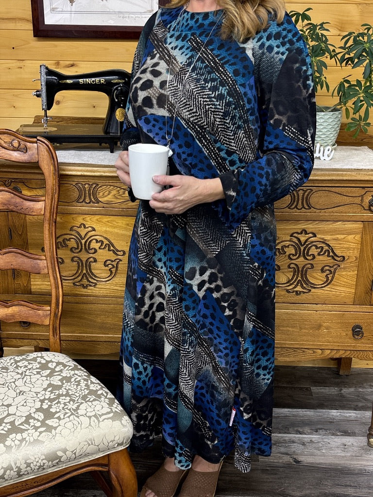 Robe adaptée manche ¾ Daphnée romantique | Bleu nuit | A3B