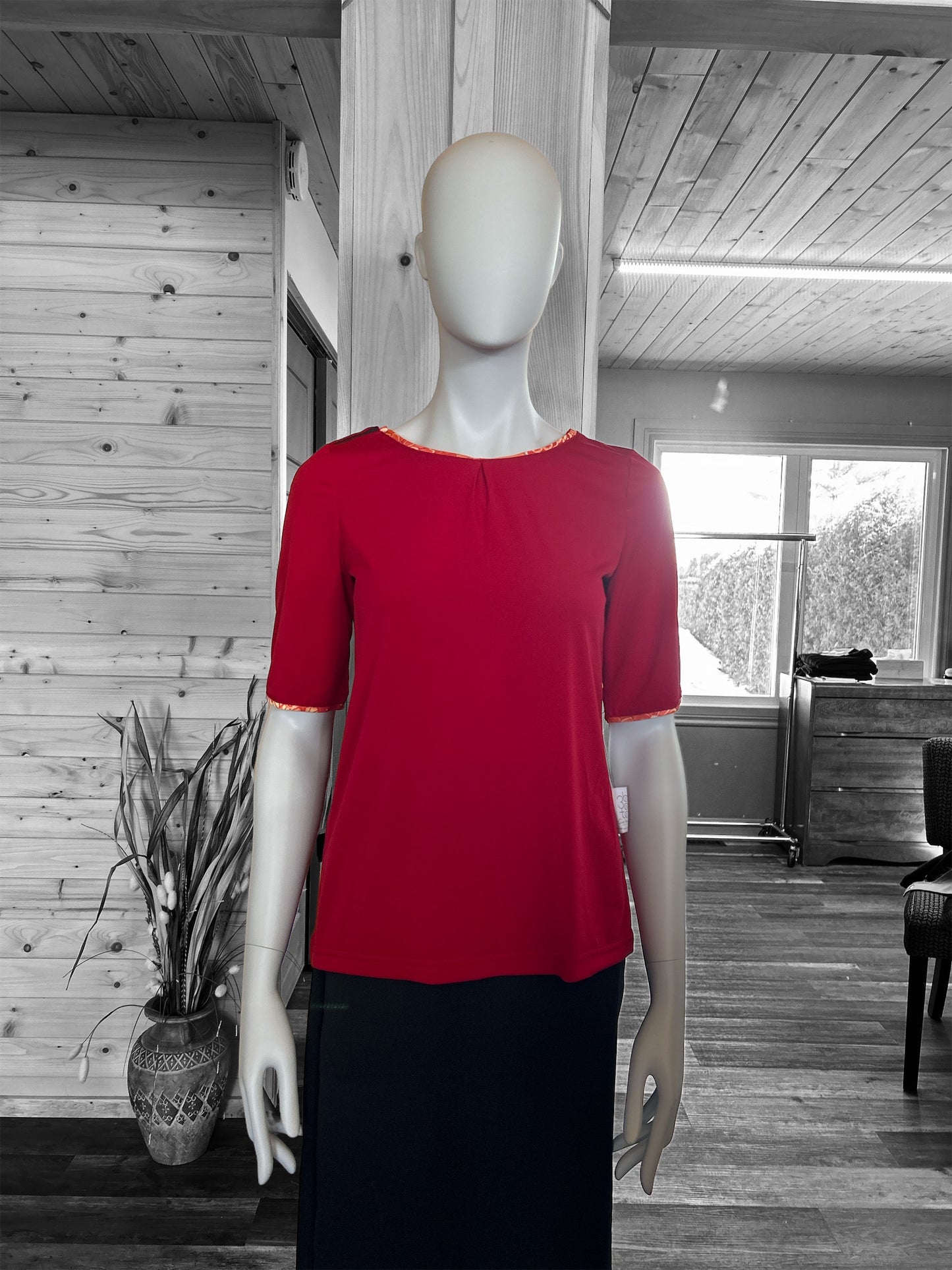 Chandail rouge | Debbie | Mode Québécoise | A3B